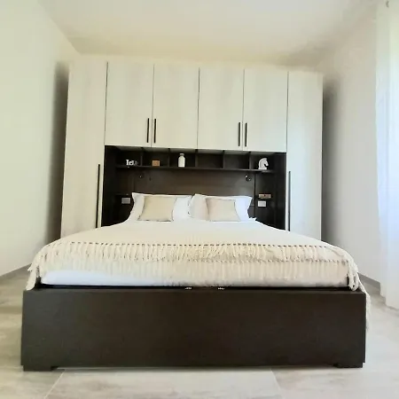 Le Grigne - The Garden アパート *